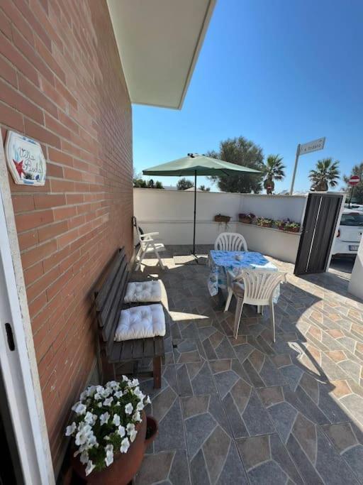 Villa Pisola Fiumicino Airport - Seafront Екстериор снимка