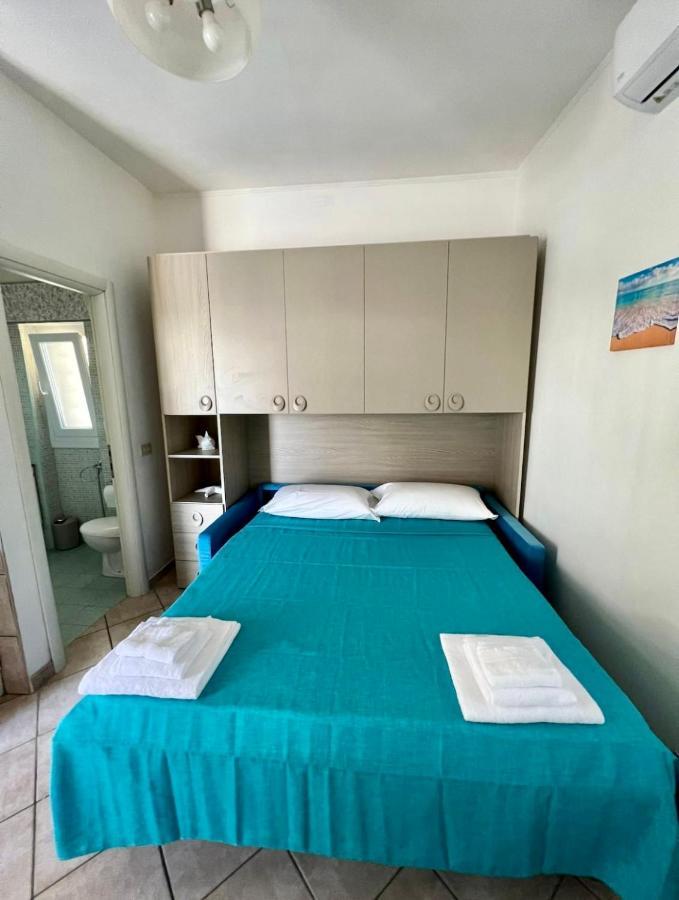 Villa Pisola Fiumicino Airport - Seafront Екстериор снимка